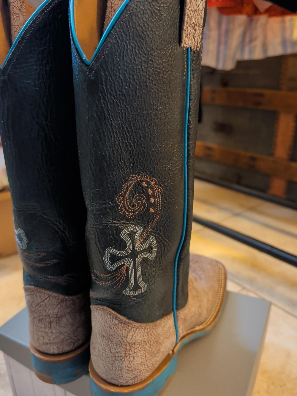 Justin Boots Women’s Black & Taupe Embroidered Western Boot with Turquoise Trim - Picture 5 of 6